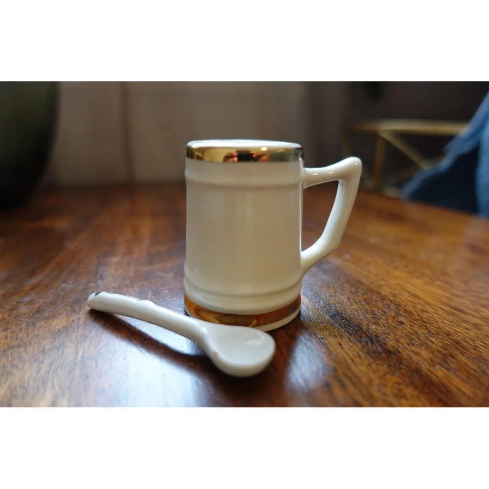 Vintage CAPSCO Martha Capitol mini mug 22 karat‎ gold white porcelain spoon